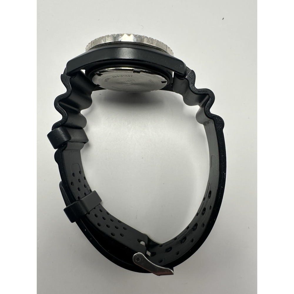 Gruen GR4684 Green Dial New Battery 34MM 8.25" Black Rubber Band Rare Diver C42 - Picture 11 of 12